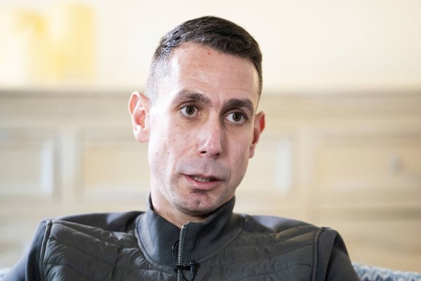 电讯报:前英超裁判    库特八年前就因不雅图片被指控,但随后获澄清